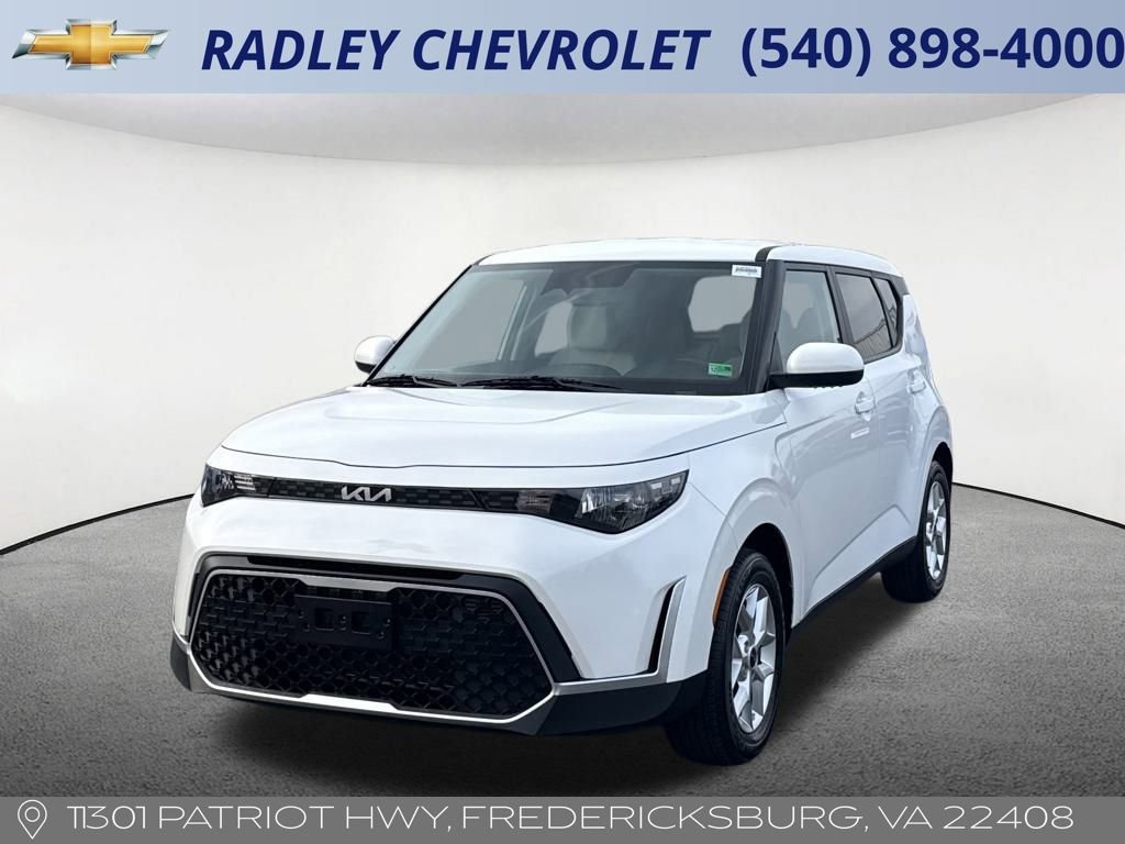 Used 2025 Kia Soul LX w/ LX Technology Package