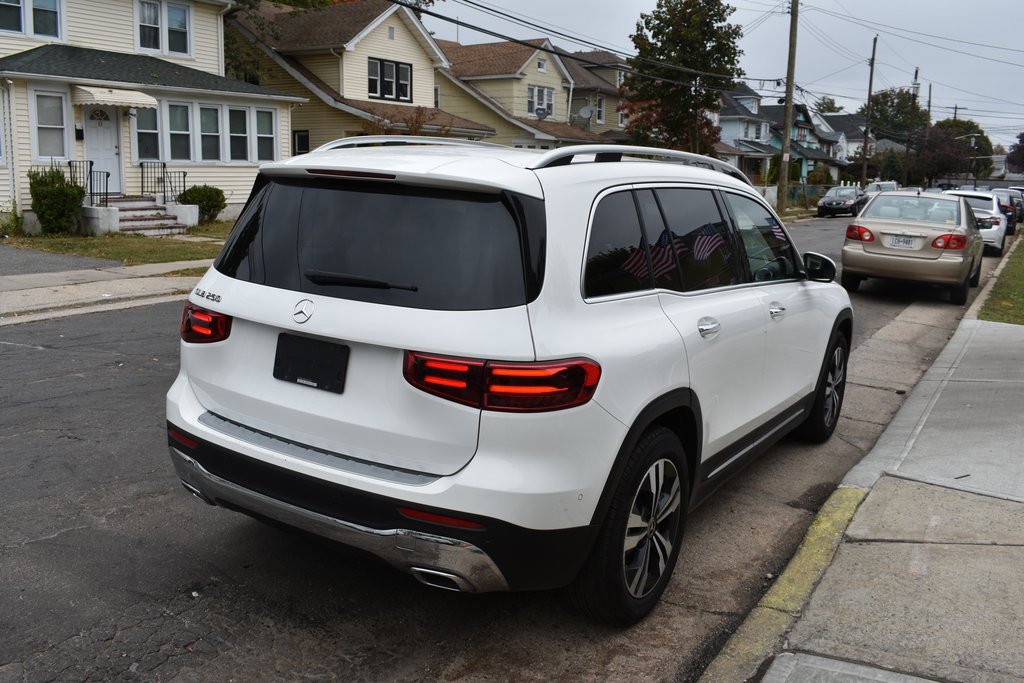 Used 2024 Mercedes-Benz GLB 250 image 5