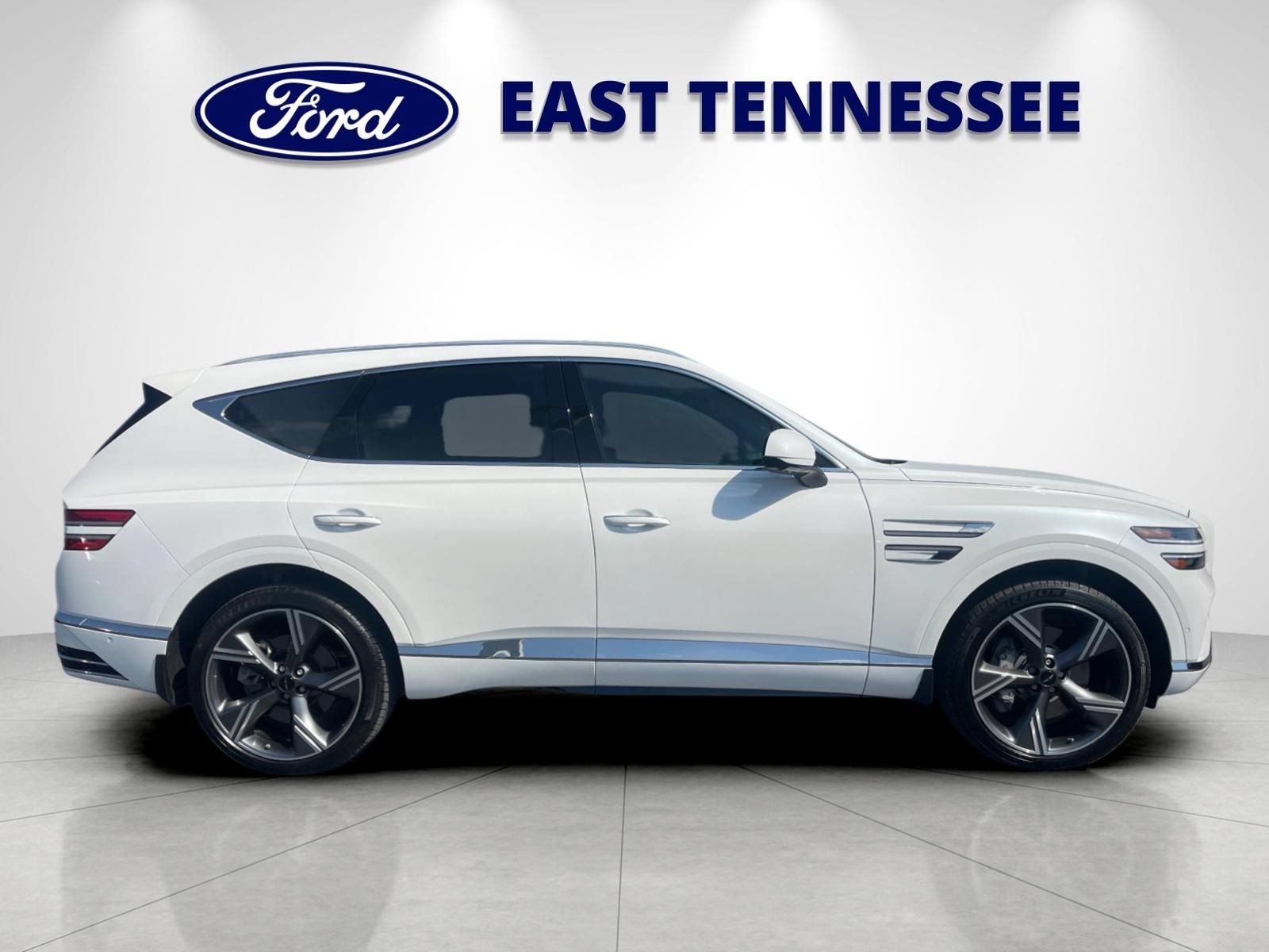 Used 2025 Genesis GV80 3.5T Prestige AWD/4WD image 2