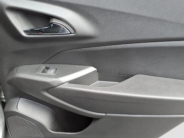 New 2026 Chevrolet Trax RS w/ Driver Confidence Package FWD image 11