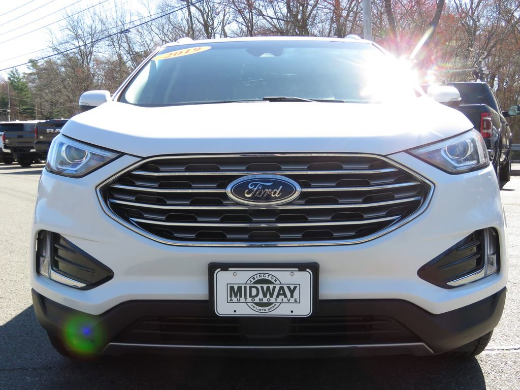 Used 2019 Ford Edge SEL w/ Equipment Group 201A AWD/4WD image 2
