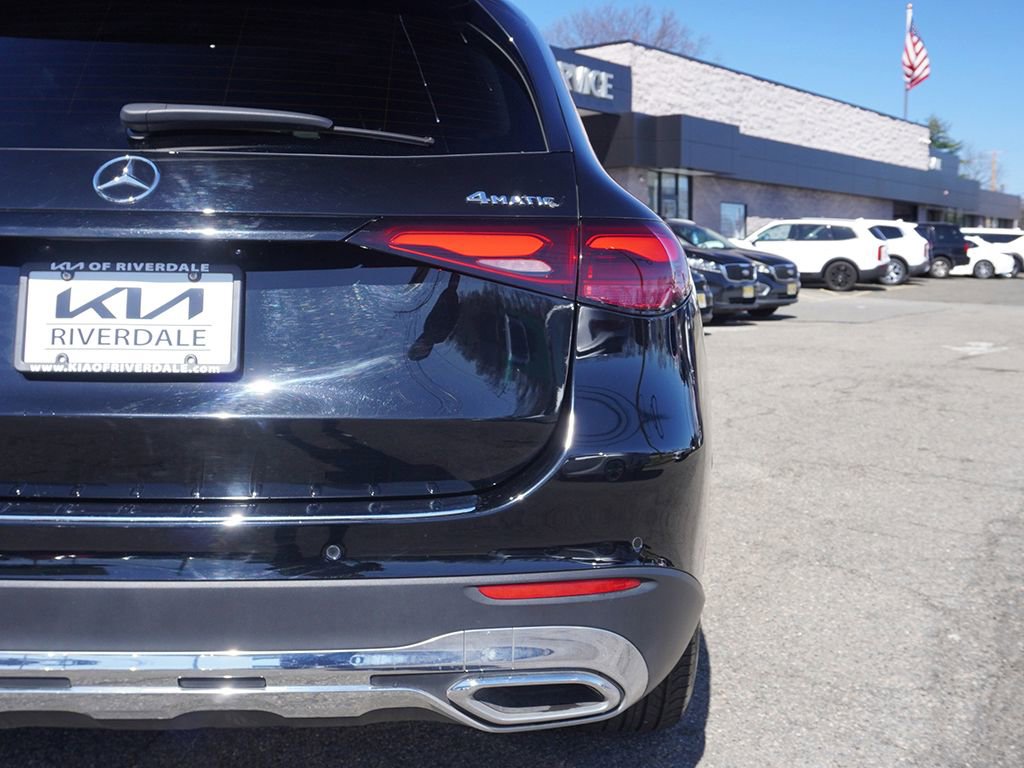 Used 2023 Mercedes-Benz GLC 300 4MATIC image 16
