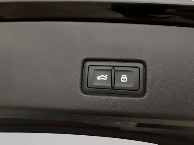 Used 2023 Audi Q4 e-tron Premium Plus w/ Premium Plus image 10