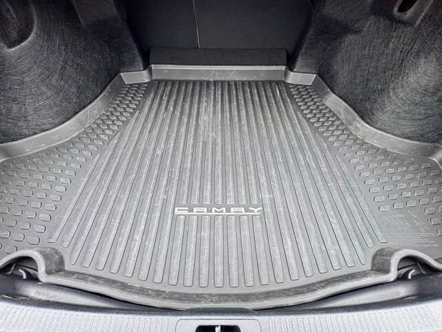 Used 2023 Toyota Camry SE FWD image 11