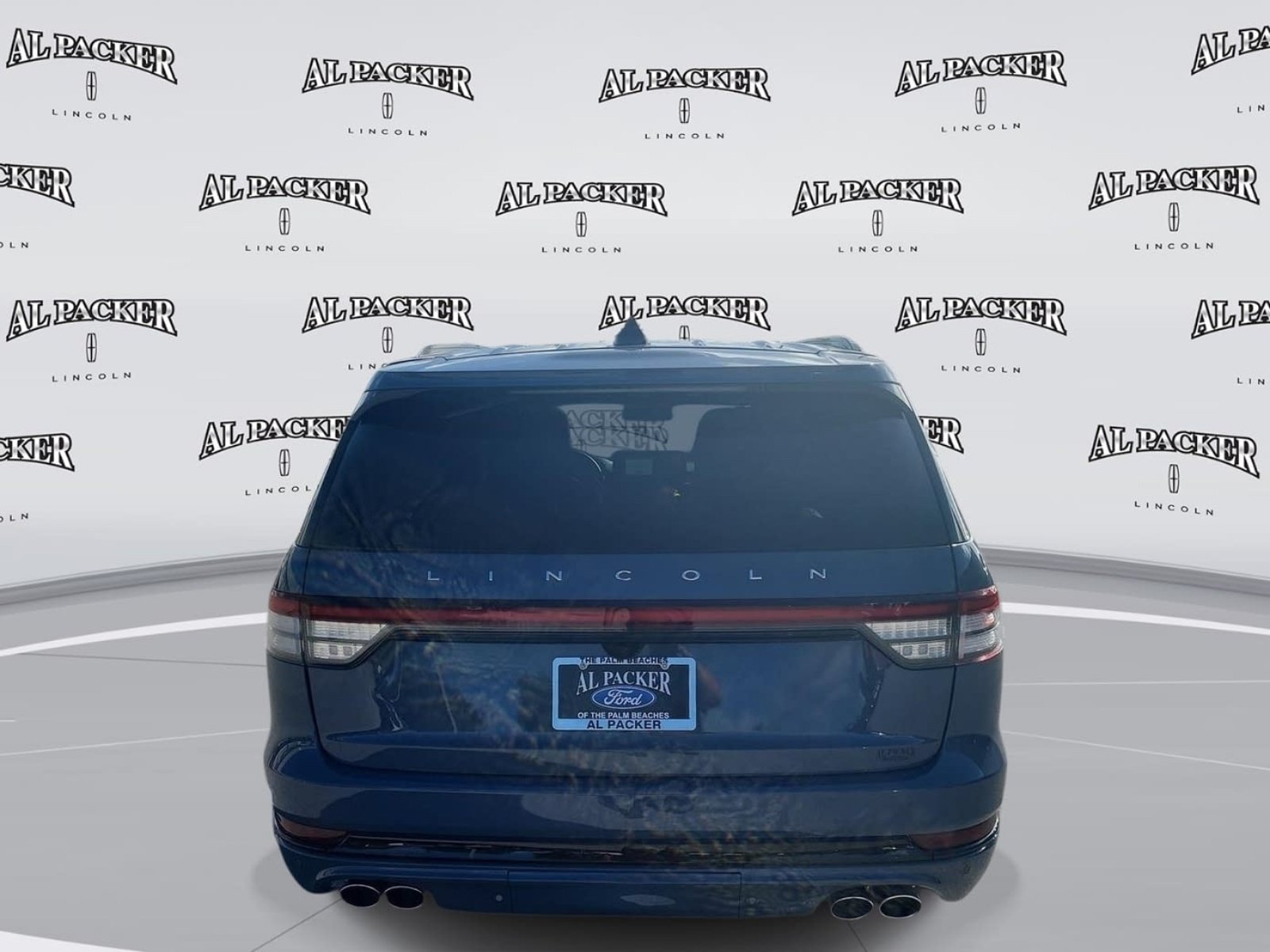 New 2027 Lincoln Aviator Reserve w/ Jet Appearance Package RWD image 4