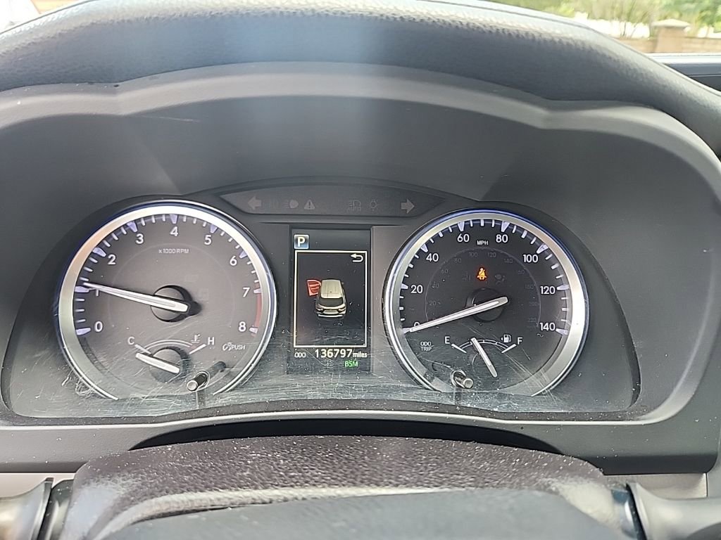 Used 2018 Toyota Highlander XLE w/ Carpet Mat Package (TMS) image 8