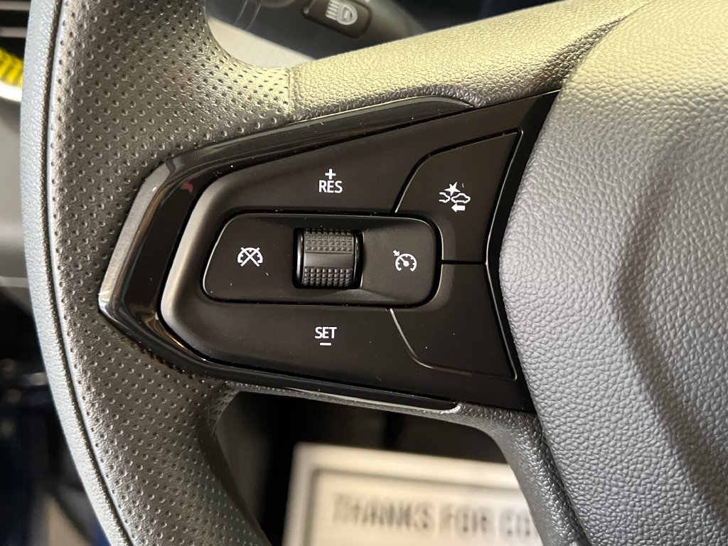 Used 2024 Chevrolet Trax LT FWD image 28