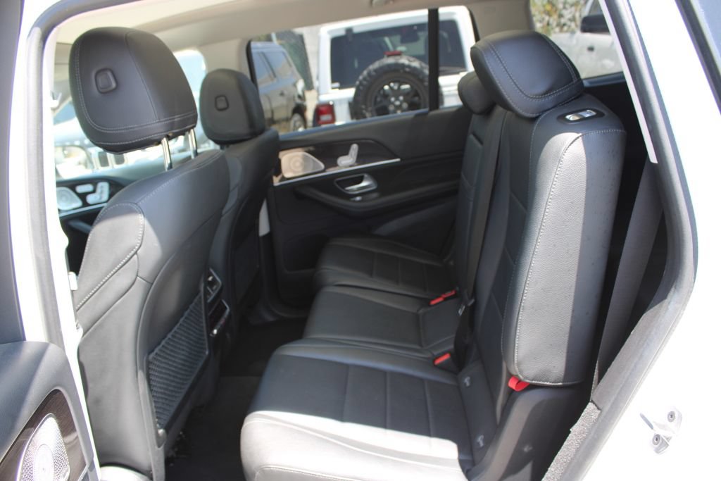Used 2024 Mercedes-Benz GLS 450 4MATIC image 19