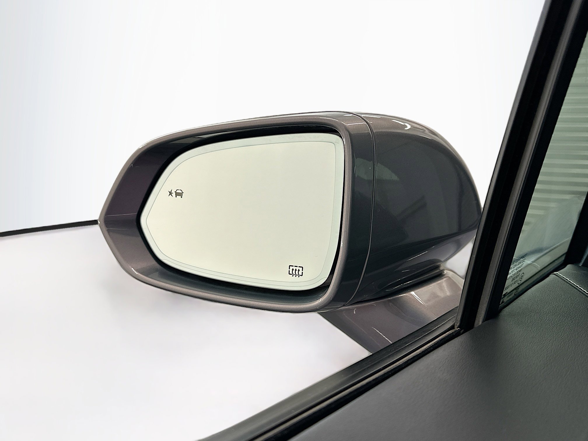 Used 2024 Chevrolet Blazer EV LT image 16