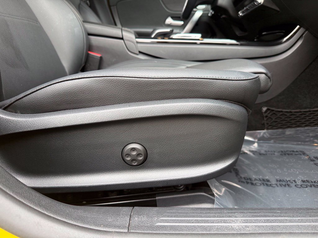 Used 2020 Mercedes-Benz CLA 250 image 35