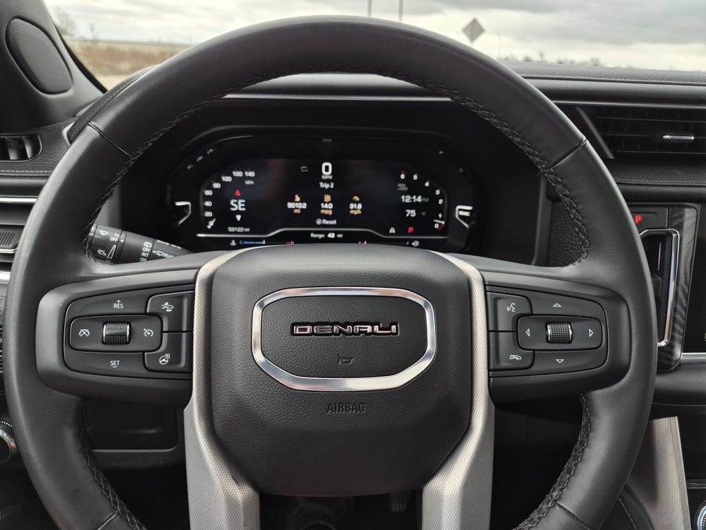 Used 2023 GMC Yukon Denali RWD image 26