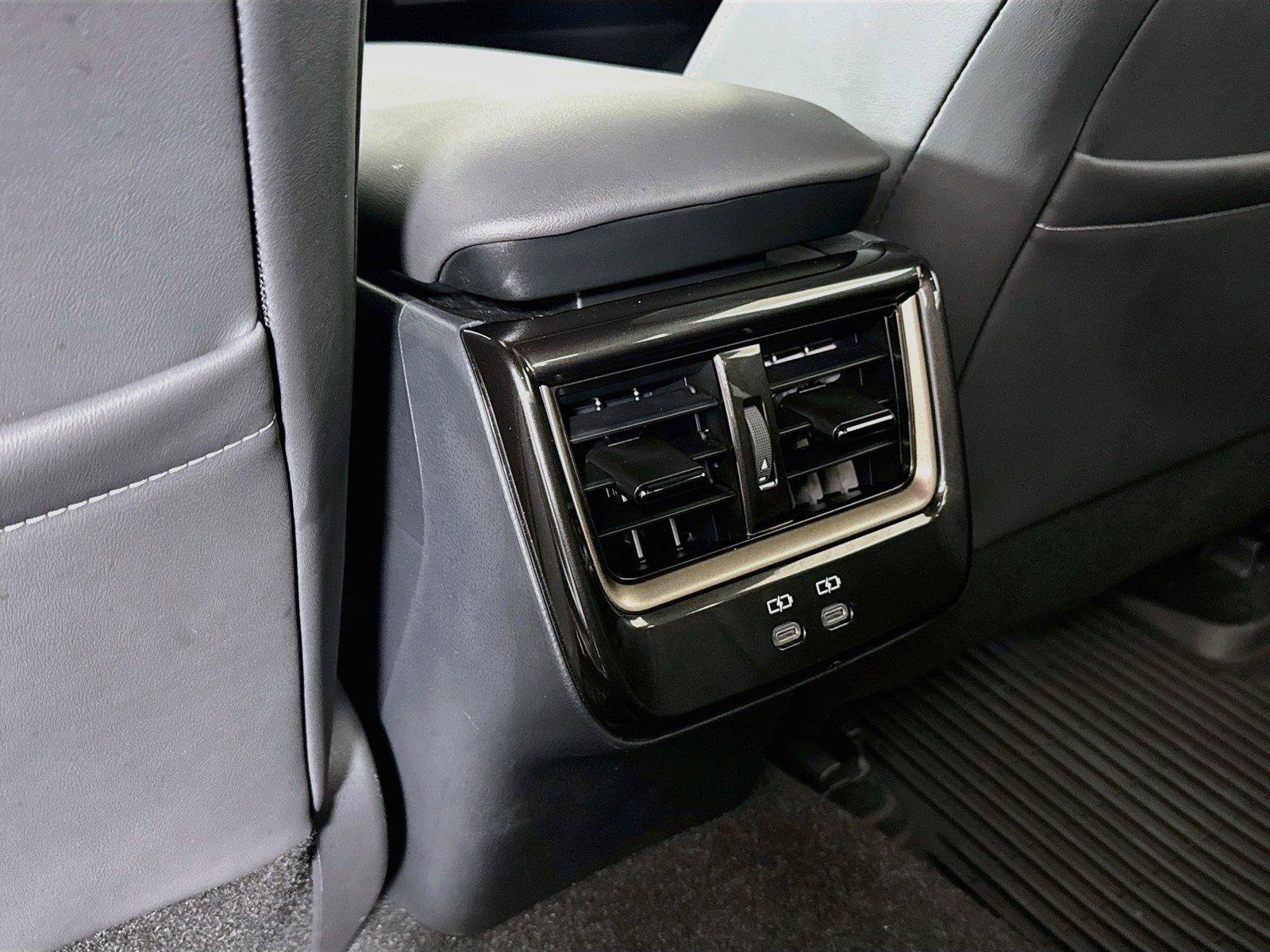 Certified 2026 Toyota Crown AWD/4WD image 33