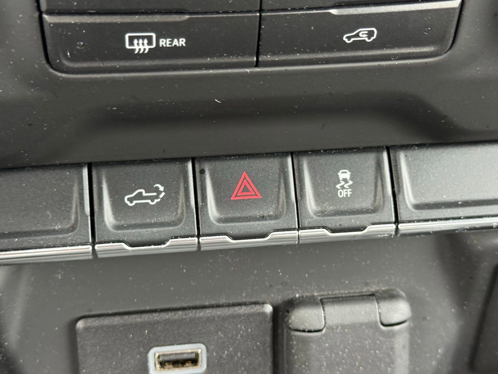 Used 2020 GMC Sierra 1500 4x4 Regular Cab w/ Sierra Value Package image 18