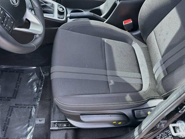 Certified 2025 Hyundai Venue SEL FWD image 19