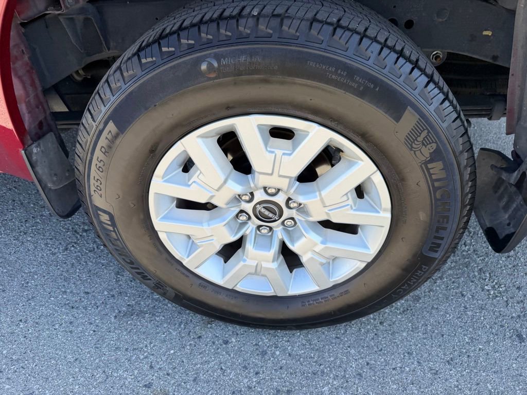 Used 2023 Nissan Frontier SV w/ SV Convenience Package image 12