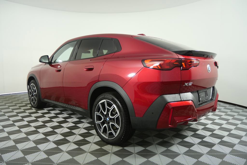 Used 2025 BMW X2 xDrive28i image 5