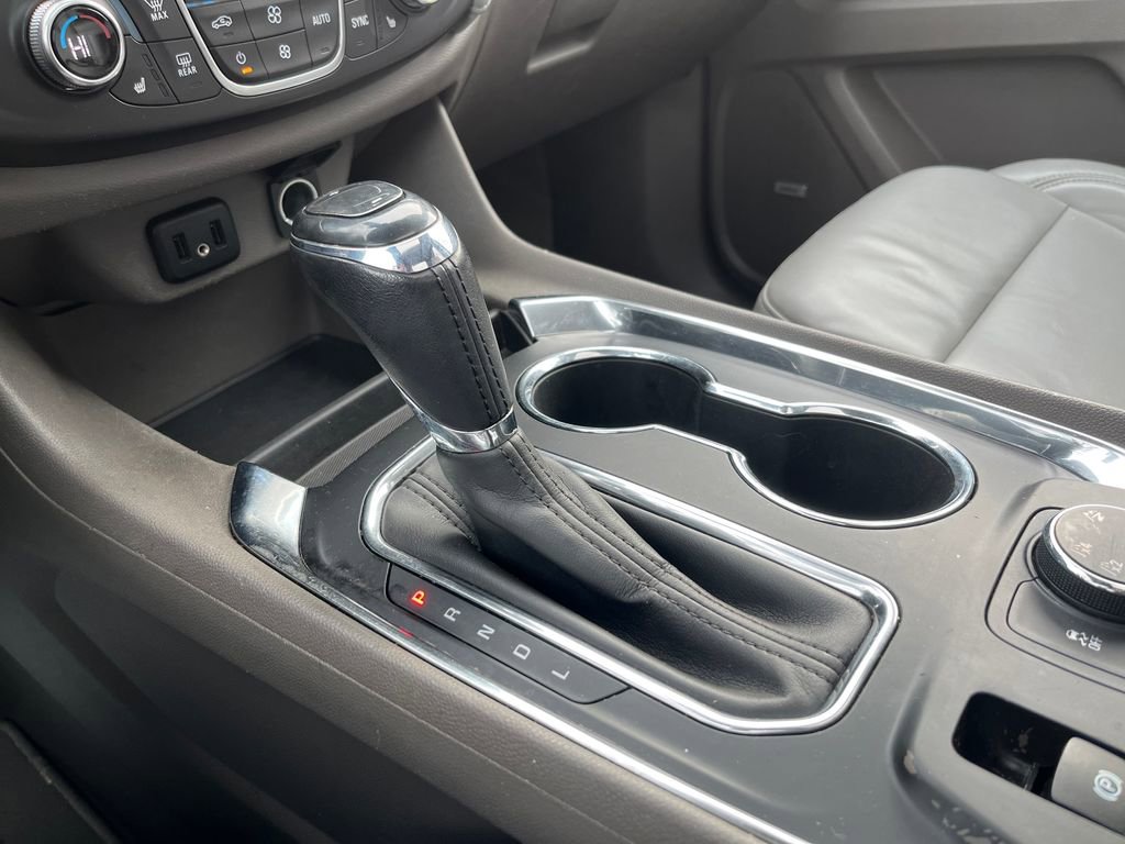 Used 2018 Chevrolet Traverse LT w/ LPO, 'HIT The Road' Package image 31