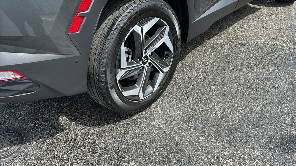 Used 2023 Hyundai Tucson Limited AWD/4WD image 8