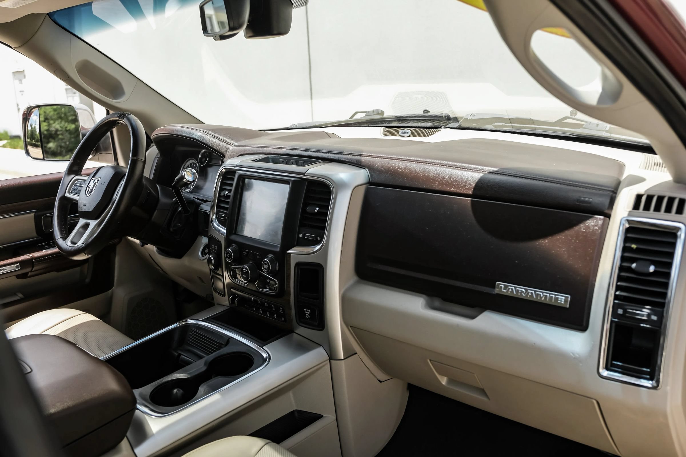 Used 2018 RAM 2500 Laramie w/ Convenience Group AWD/4WD image 12