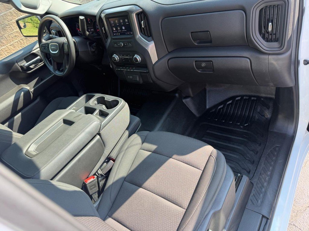 Used 2024 GMC Sierra 1500 Pro w/ Convenience Package AWD/4WD image 10