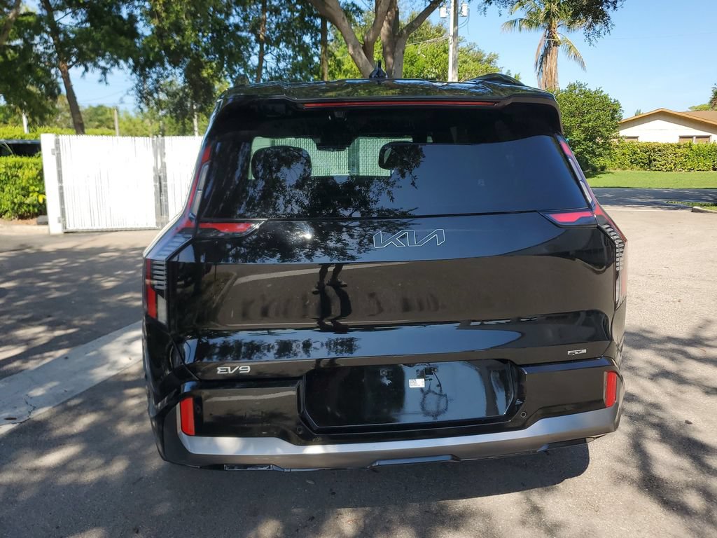 Used 2024 Kia EV9 GT-Line AWD/4WD image 4