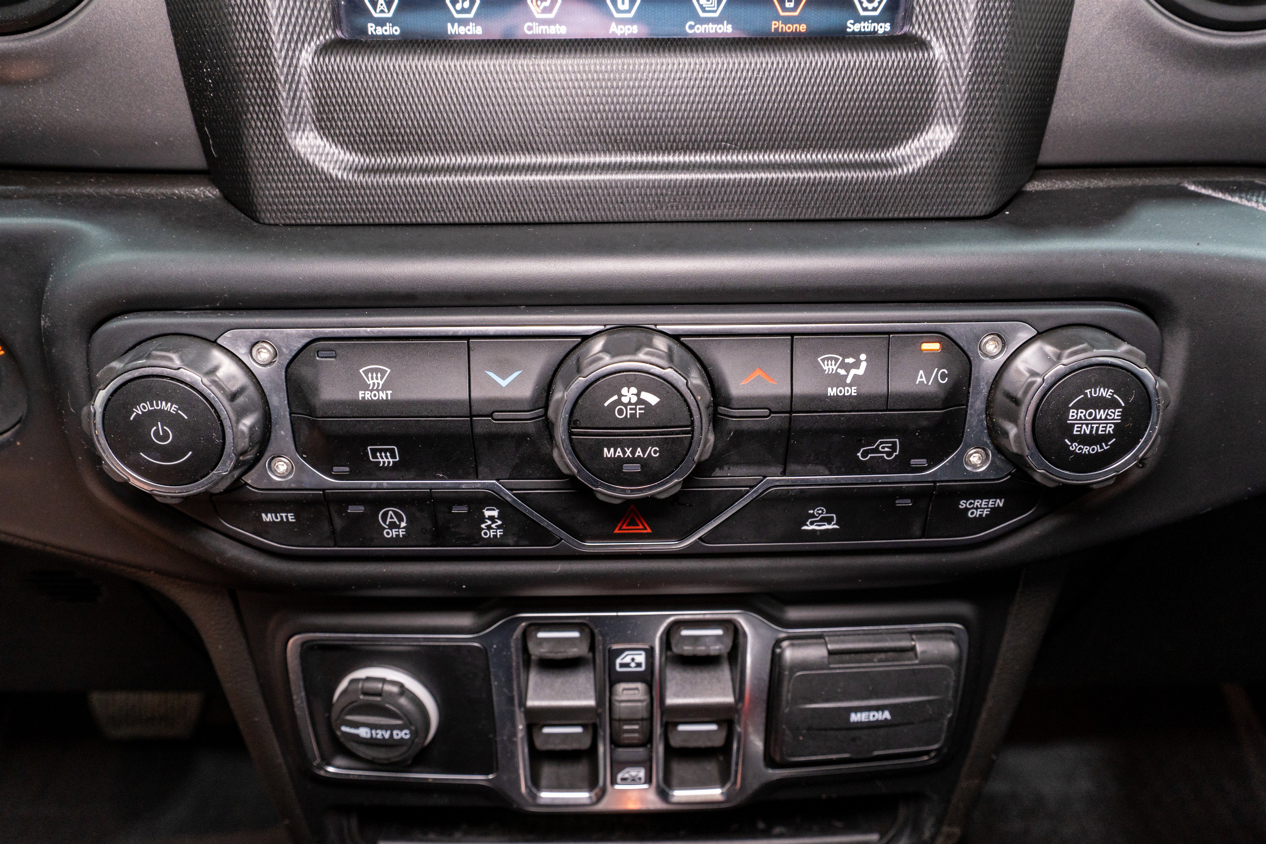 Used 2022 Jeep Gladiator Sport AWD/4WD image 19