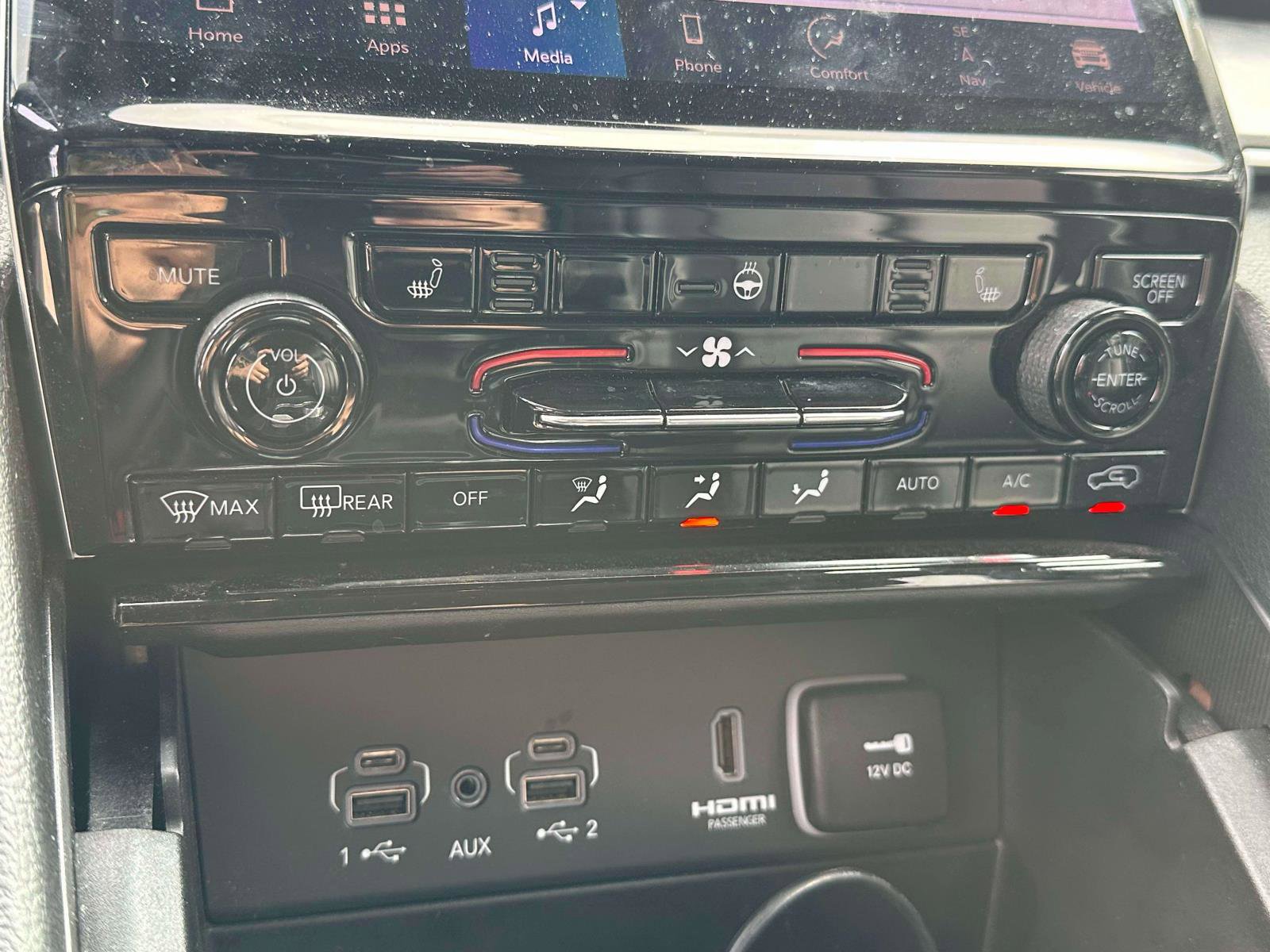 Used 2023 Jeep Grand Cherokee 4WD 4xe image 27