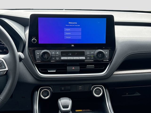 Used 2024 Toyota Grand Highlander Limited image 19