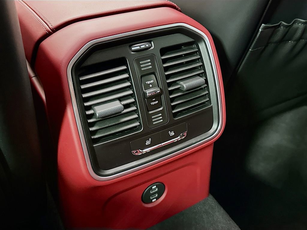 New 2026 Porsche Macan S image 27