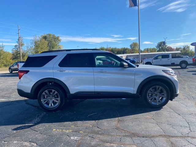 New 2026 Ford Explorer Active image 8