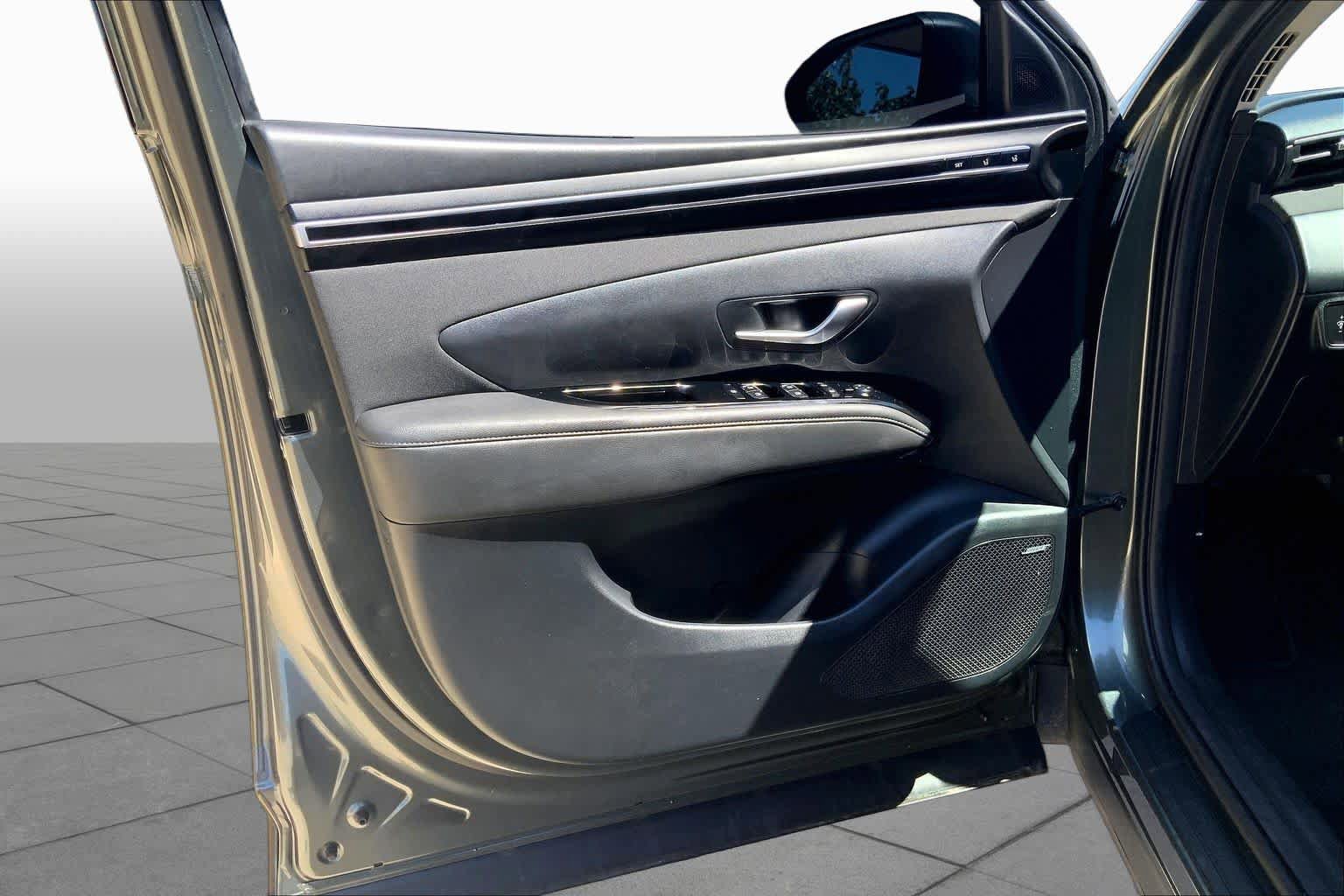 Used 2022 Hyundai Tucson Limited FWD image 22