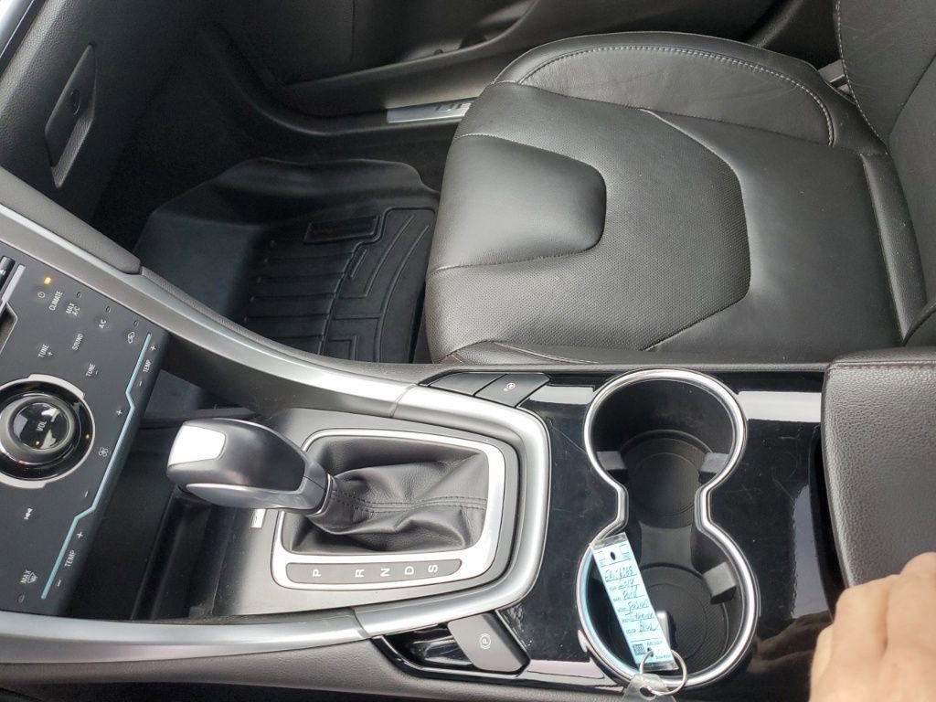 Used 2014 Ford Fusion Titanium image 24