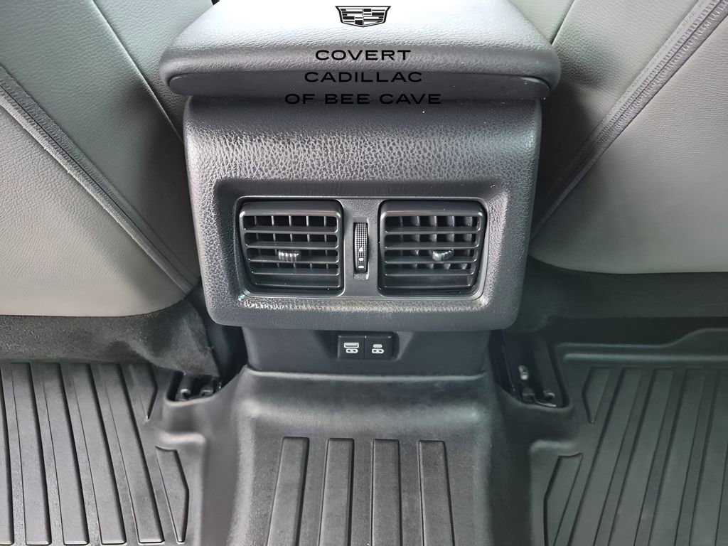 Used 2025 Toyota Camry SE w/ Convenience Package image 23