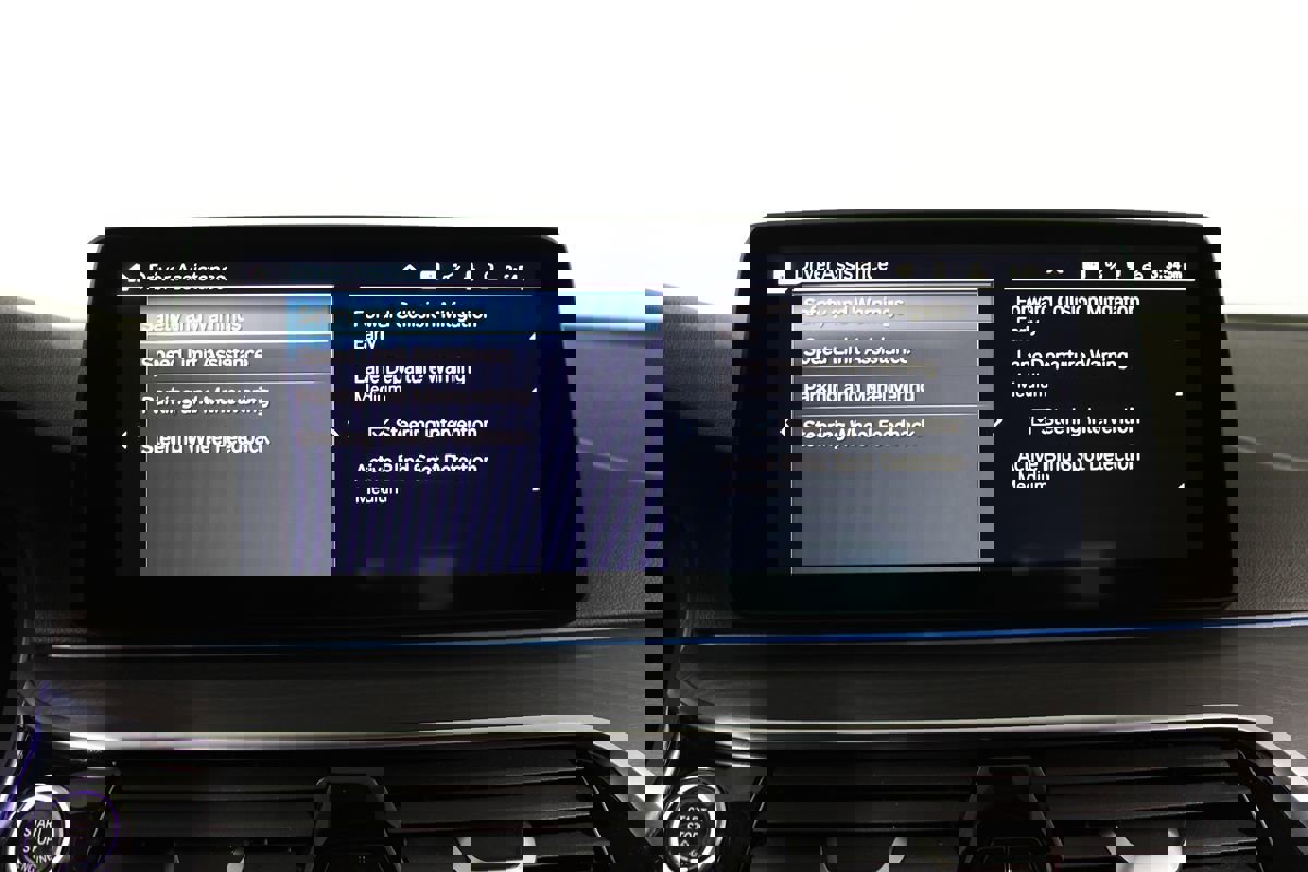 Used 2023 BMW 530e 530e w/ M Sport Package image 15