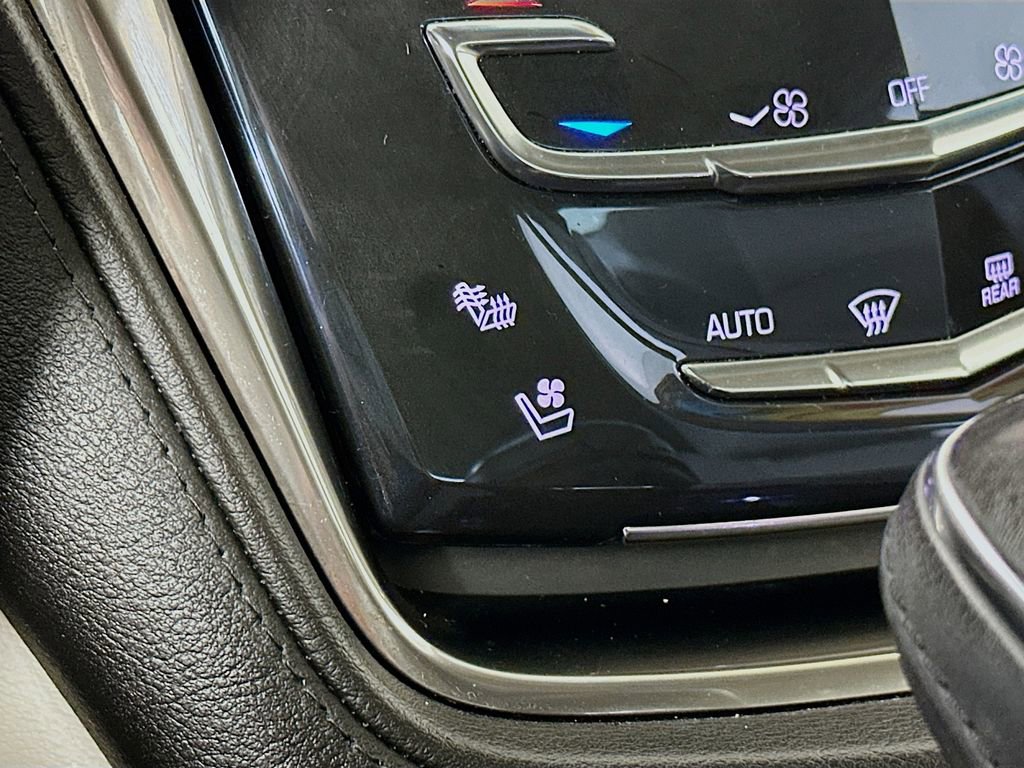 Used 2019 Cadillac CTS Luxury image 30