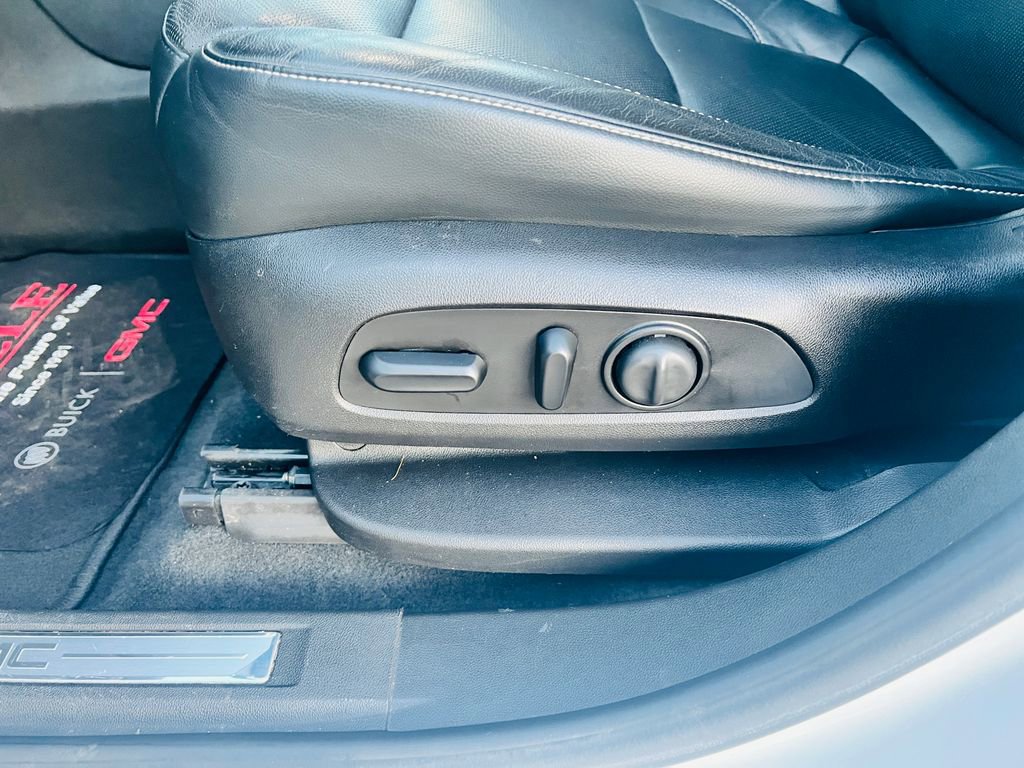 Used 2018 GMC Acadia SLT image 17