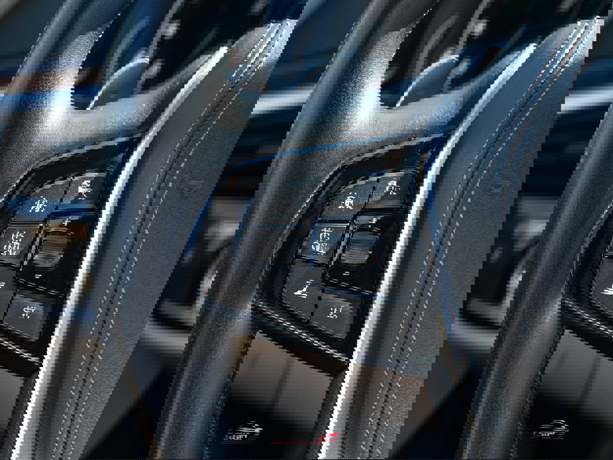 Used 2018 BMW 530i xDrive image 24