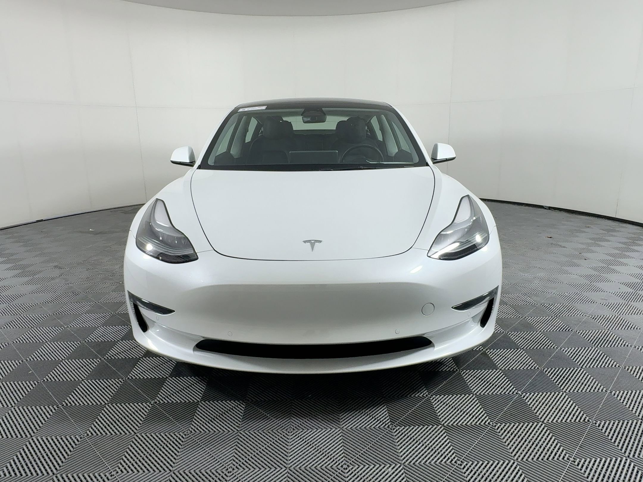 Used 2022 Tesla Model 3 Standard Range image 5