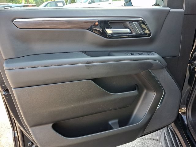 Certified 2025 Chevrolet Tahoe LT AWD/4WD image 13