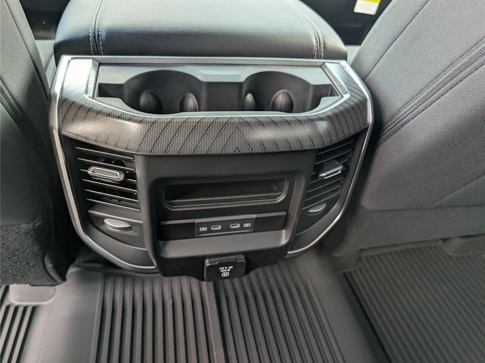 New 2026 RAM 2500 Big Horn AWD/4WD image 15