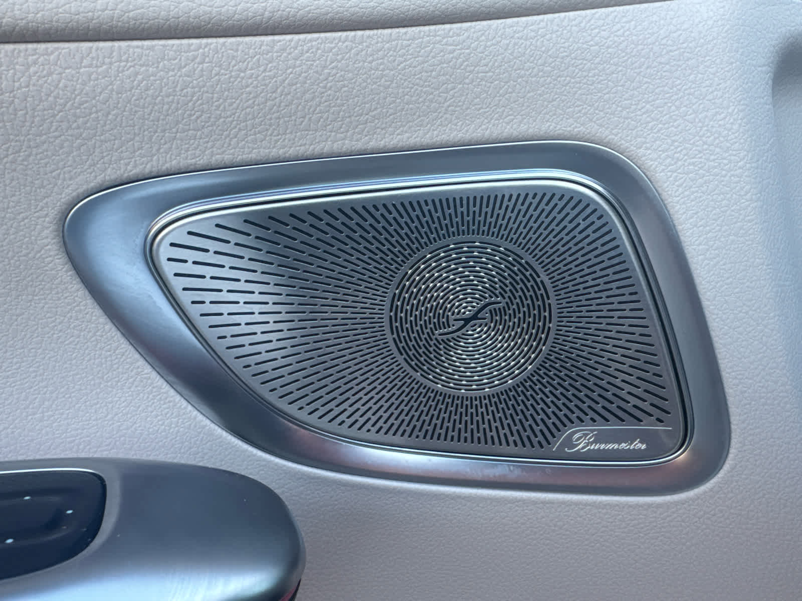 Used 2025 Mercedes-Benz C 300 Sedan image 16