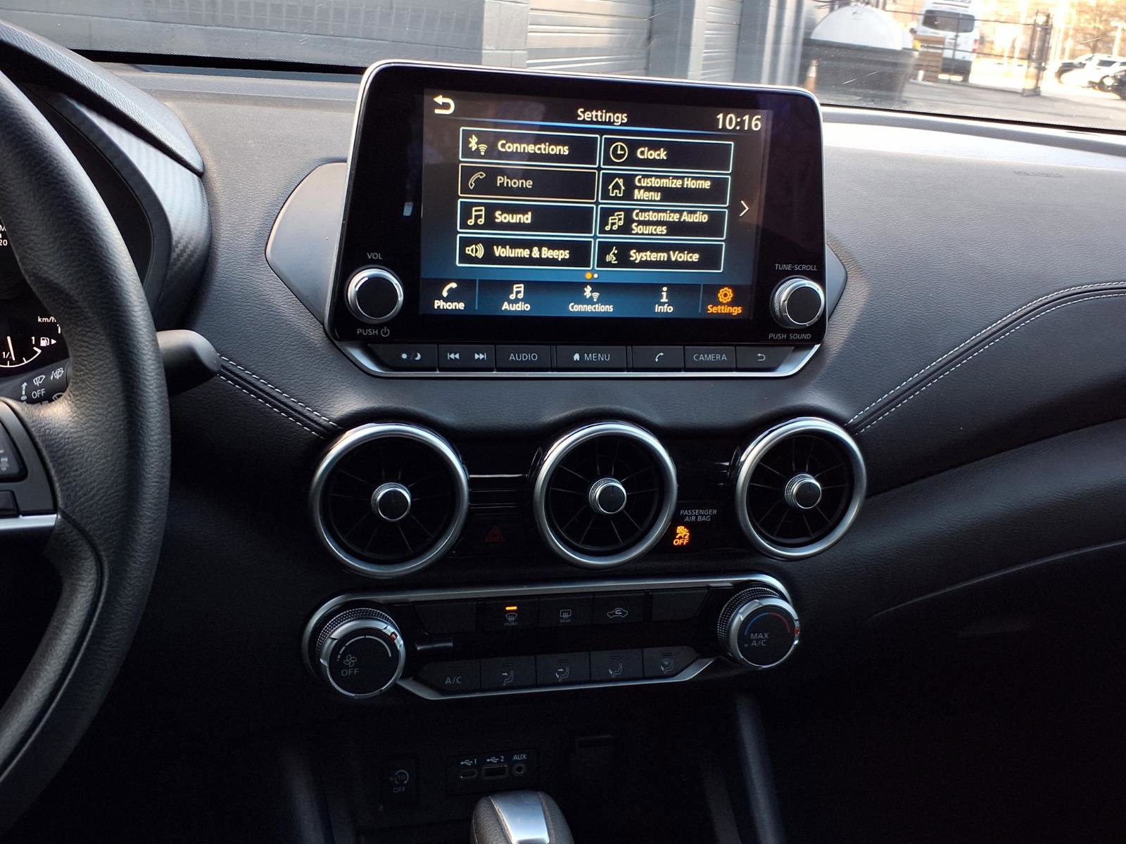 Used 2024 Nissan Sentra SV image 15