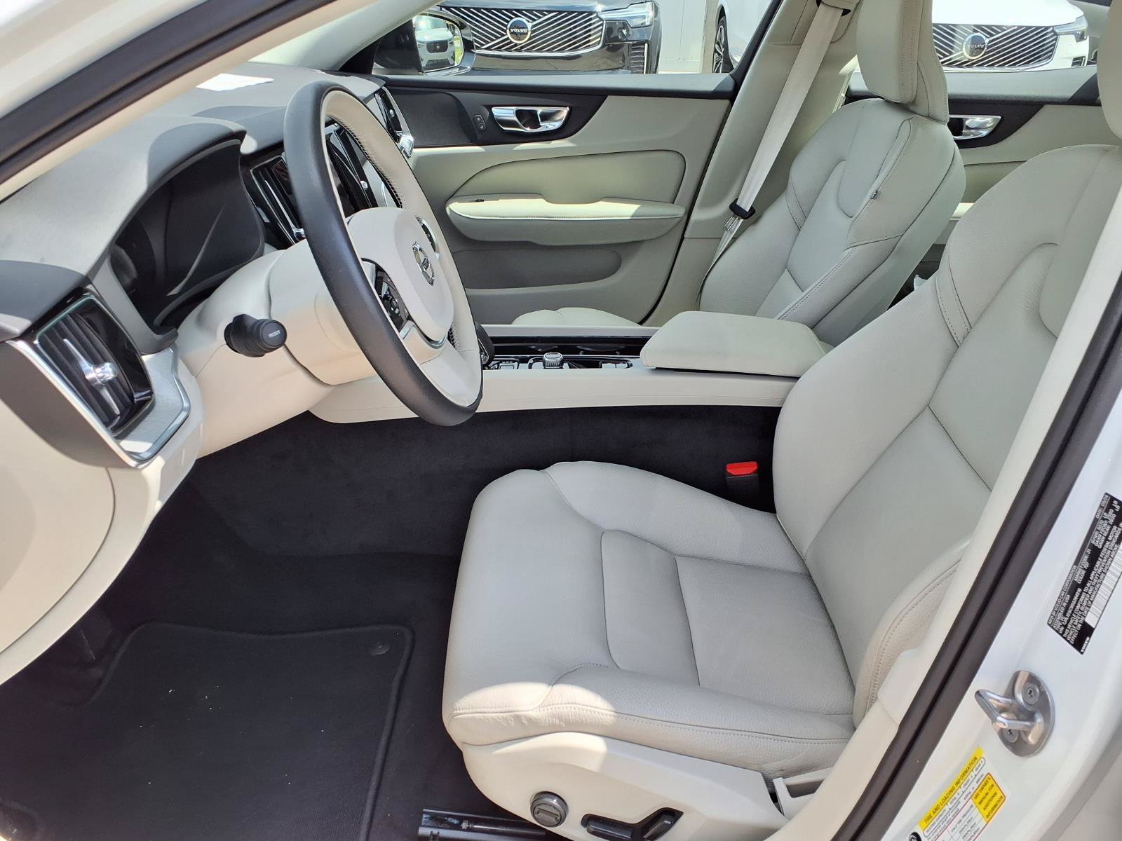 Certified 2025 Volvo S60 B5 Plus AWD/4WD image 22
