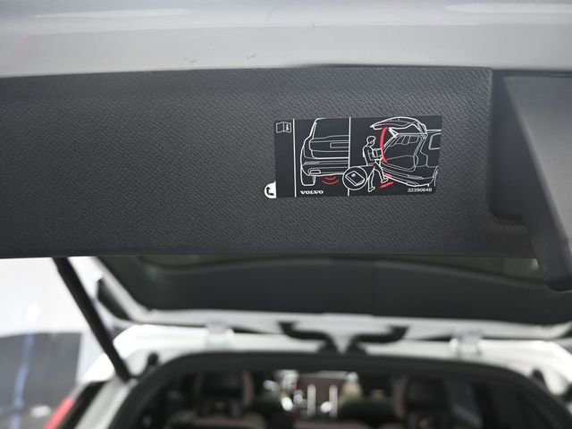 New 2026 Volvo XC90 T8 Plus w/ Protection Package Premier image 26