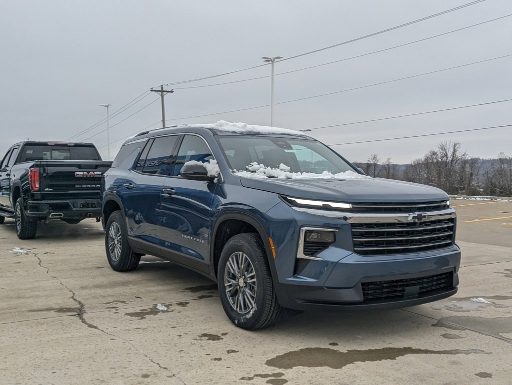 New 2026 Chevrolet Traverse LT w/ LPO, Floor Liner Package image 5