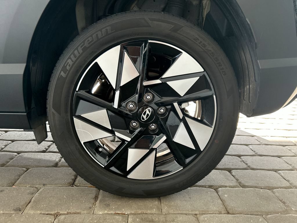 Used 2024 Hyundai Kona SEL FWD image 40