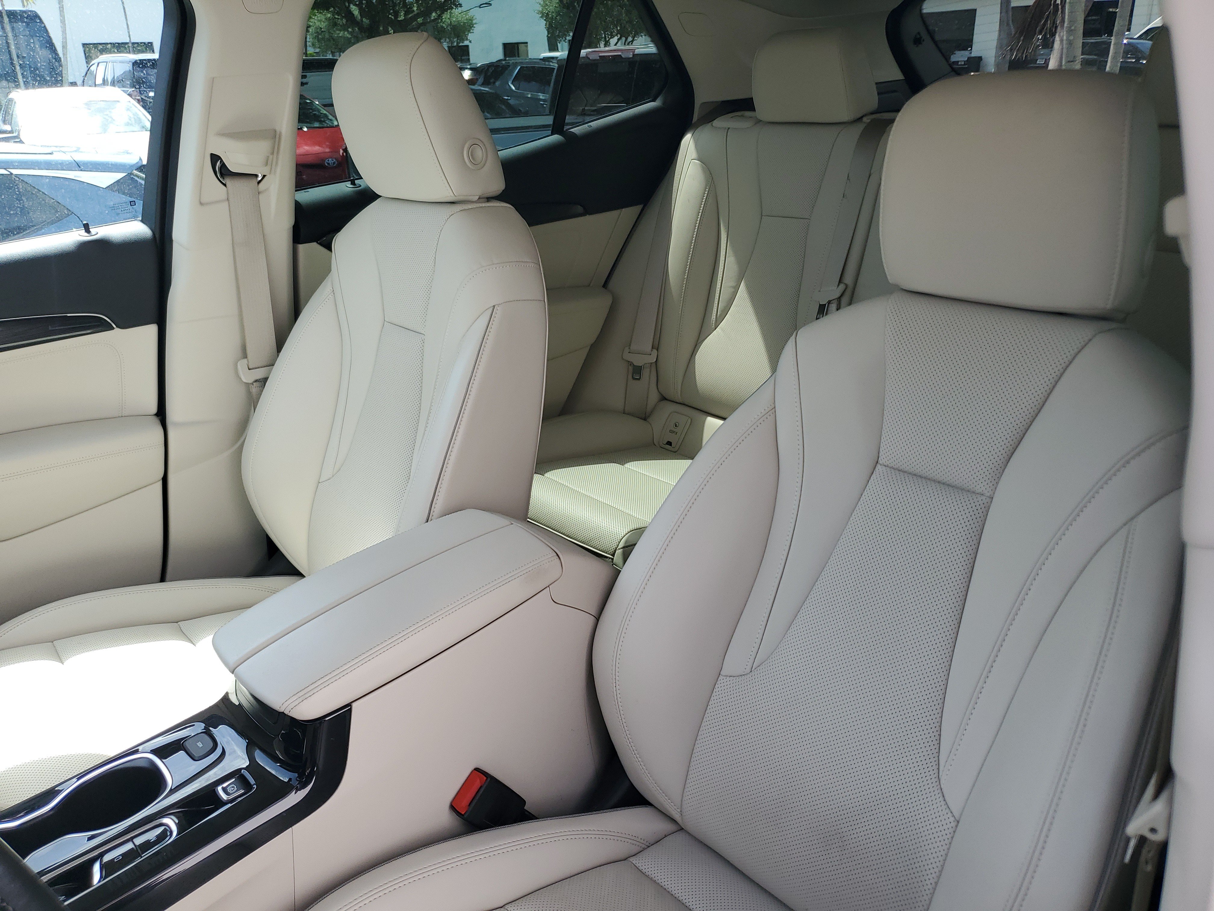 Certified 2023 Buick Envision Essence AWD/4WD image 19