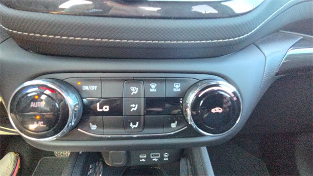 Used 2022 Chevrolet TrailBlazer ACTIV w/ Sun and Liftgate Package image 32