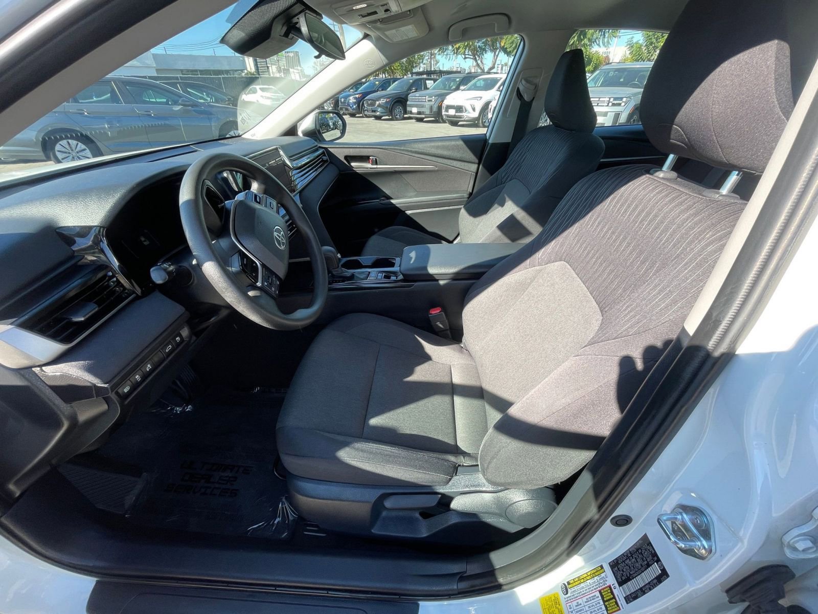 Used 2025 Toyota Camry LE image 27