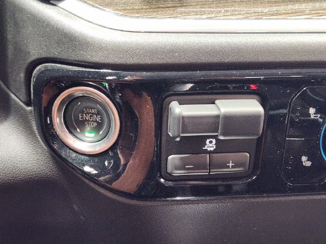 Used 2024 Chevrolet Silverado 1500 LT w/ Safety Package RWD image 9